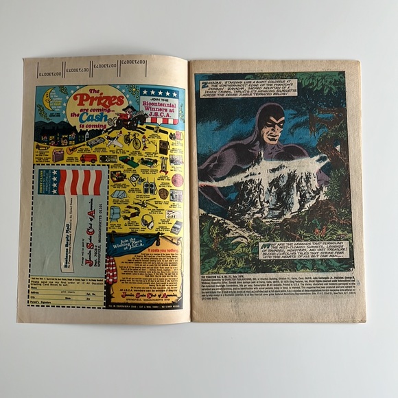 3 COMIC LOT THE NEW PHANTOM #63 #71 #74 1975 Charlton Comics Vintage Comic Book - Picture 10 of 15